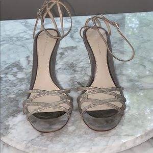 Elie Tahari Silver/Grey Strappy Sandal Sz 38